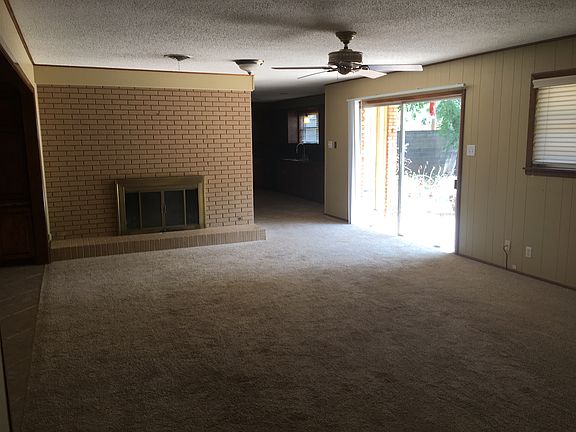 5th image of 1920 Lakeview Dr