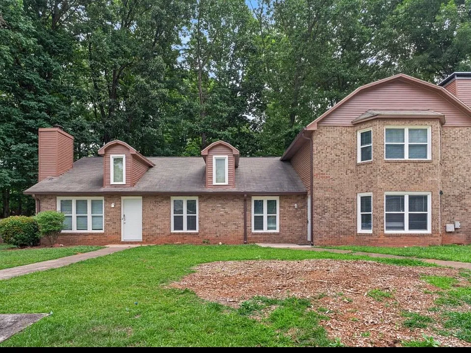2597 Fieldstone View Ln SE