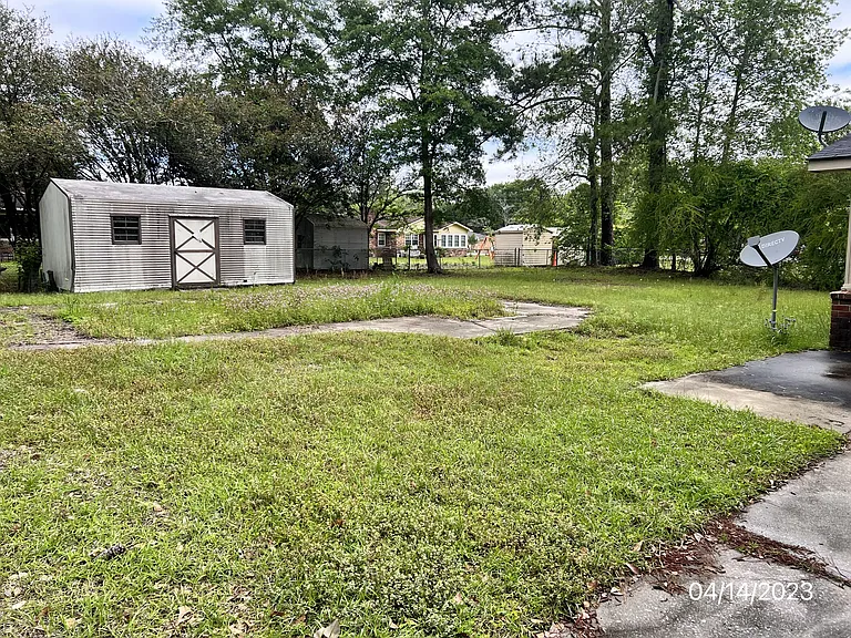 1103 Hickory St — Photo 39
