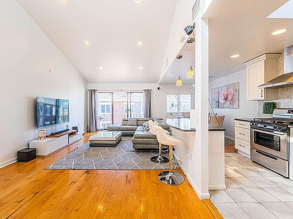 4th image of 12012 Riviera Ct #20B