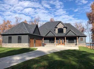 142 Bloomfield Blvd, Brooklyn, MI 49230