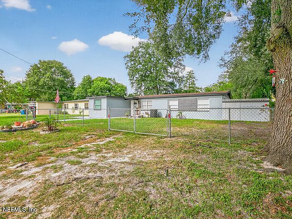 3rd image of 2712 LANSDOWNE Drive