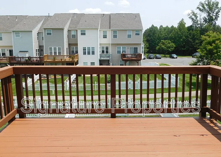 8197 Belton Cir — Photo 26