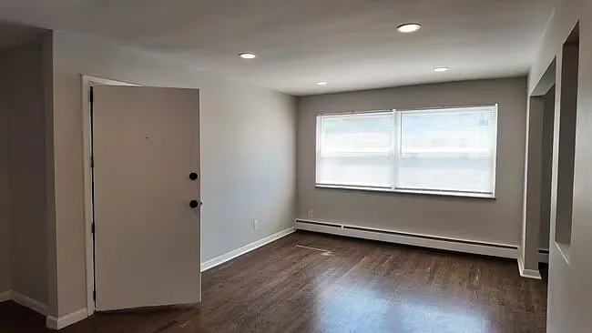 2 bed, 975 sqft, $1,395 — Photo 3