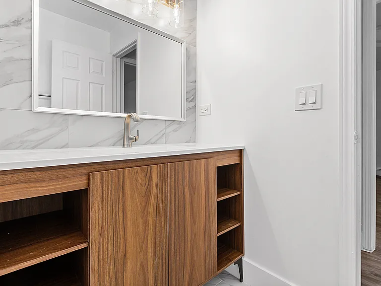 16W540 Lake Dr #9A-201 — Photo 16