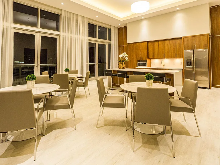 Brickell View Terrace Apartments — Photo 13