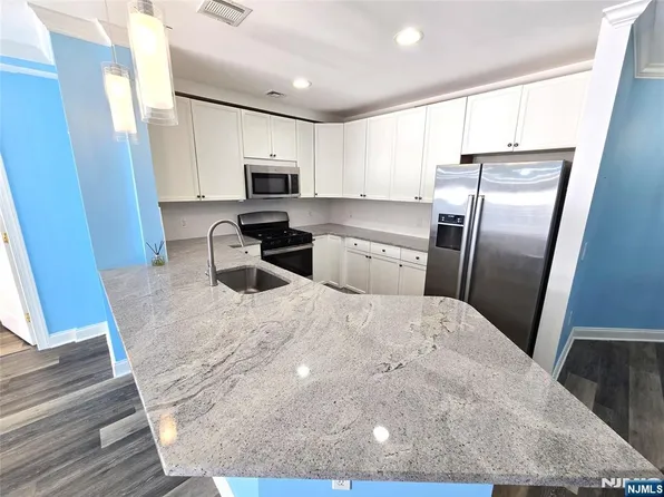 54 Polifly Rd APT 209, Hackensack, NJ 07601