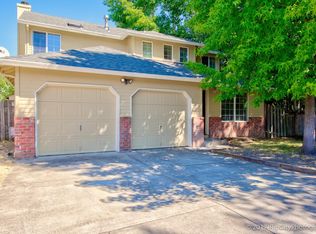 990 208th Pl, Beaverton, OR 97003