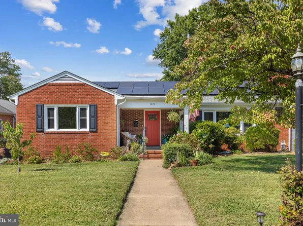 1419 Buckner St, Fredericksburg, VA 22401