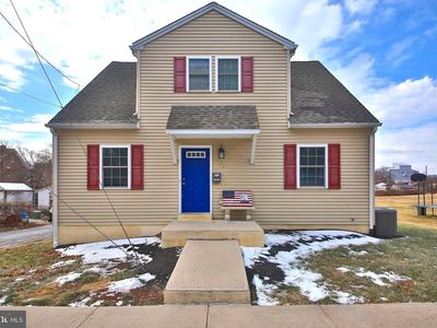 404 Cherry St, East Greenville, PA, 18041