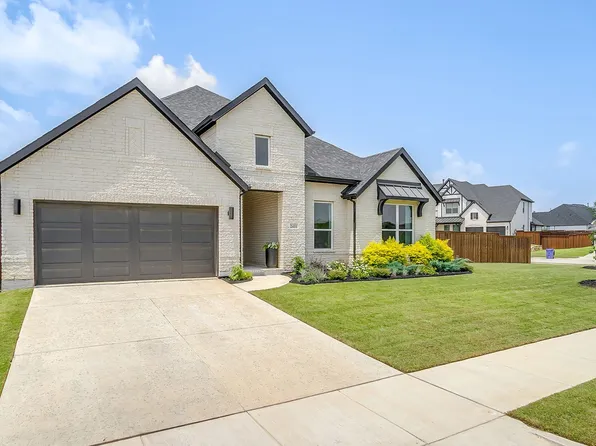2411 Cornerstone Dr, Mansfield, TX 76063