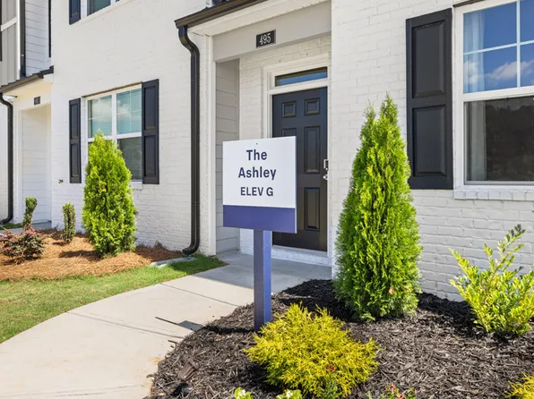 372 Sound Cir, Stockbridge, GA 30281
