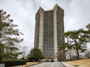 2660 Peachtree Rd NW APT 11B, Atlanta, GA