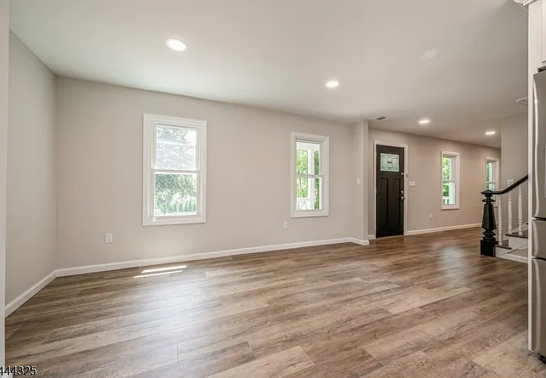 1225 Sussex Tpke — Photo 16