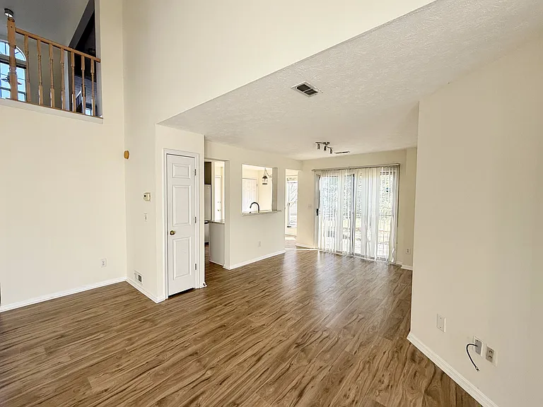 4345 Towneside Ct — Photo 5