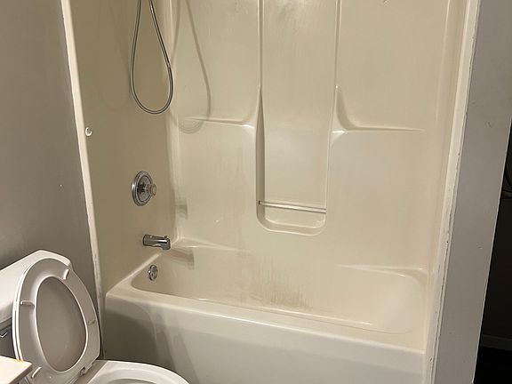 4th image of 520 Heatherway Ct #2