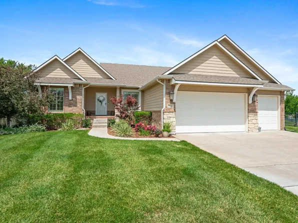 2621 N Garnett St, Wichita, KS 67226