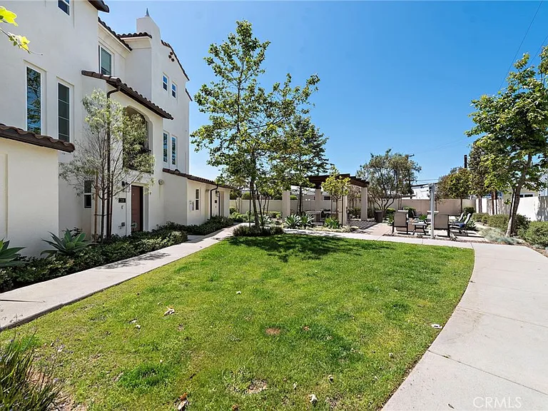 339 Ford Rd — Photo 19