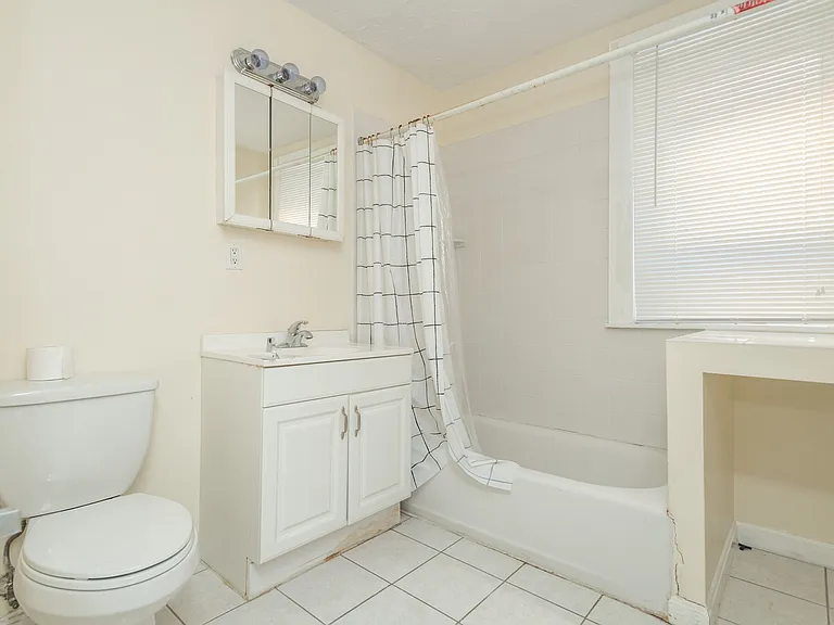 31 South St #6 — Photo 7