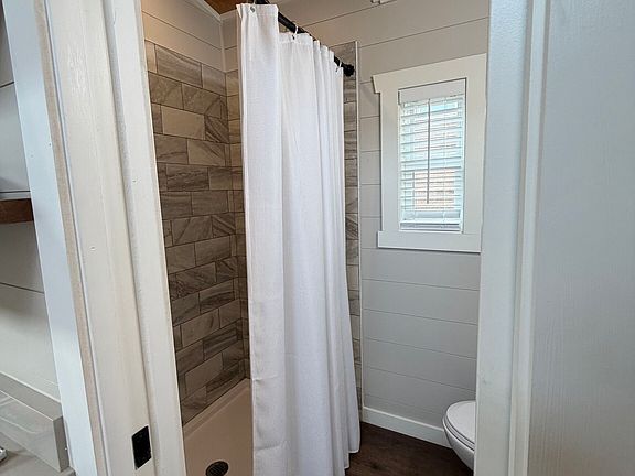 5th image of 4960 Laurel Lodge Rd Unit 46