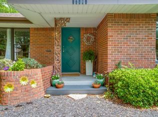 2717 Southwood Dr, Dallas, TX 75233