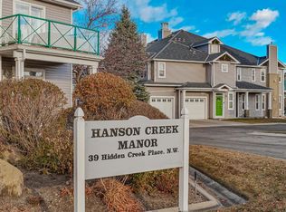 39 Hidden Creek Pl NW #104, Calgary, AB T3A6B9