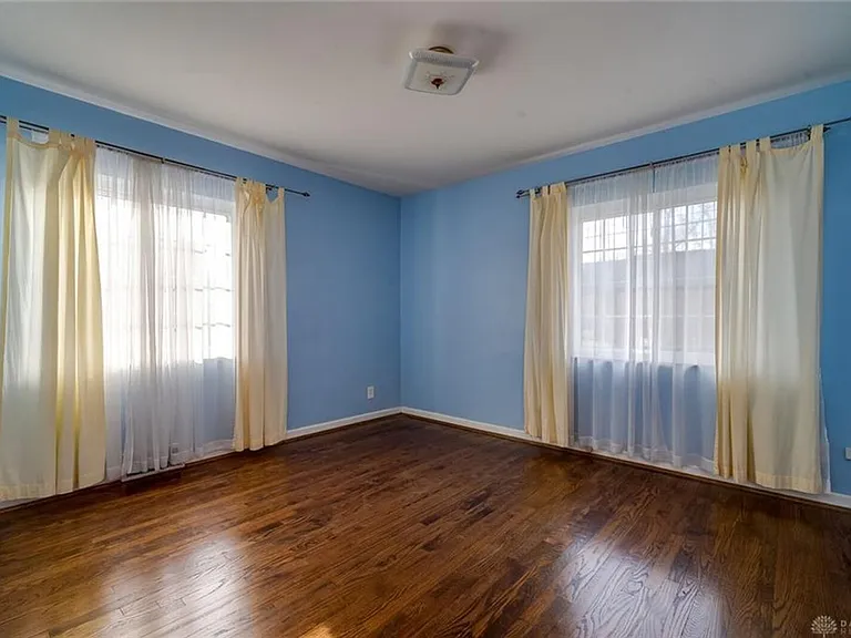 314 Beverly Pl — Photo 21