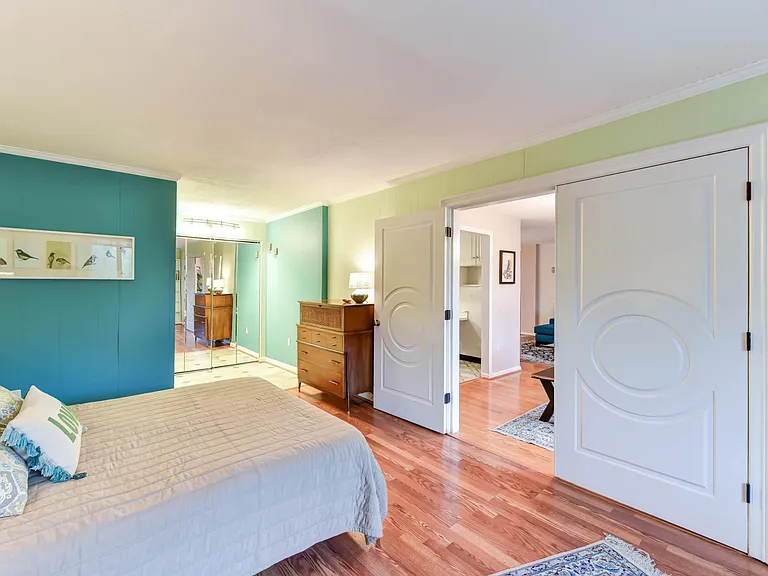 Master suite (will be freshly painted with Sherwin Williams Agreeable Gray).