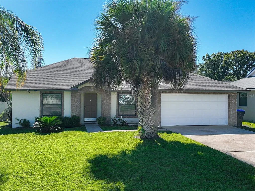 3 bed, 2.0 bath, 1854 sqft, $2,800 — Photo 1