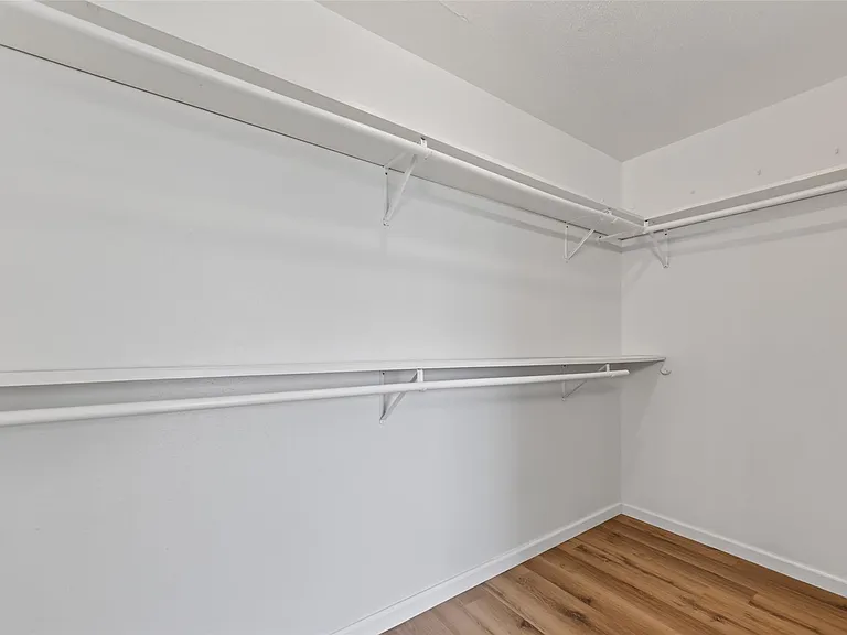 7403 Oak Walk Dr — Photo 35