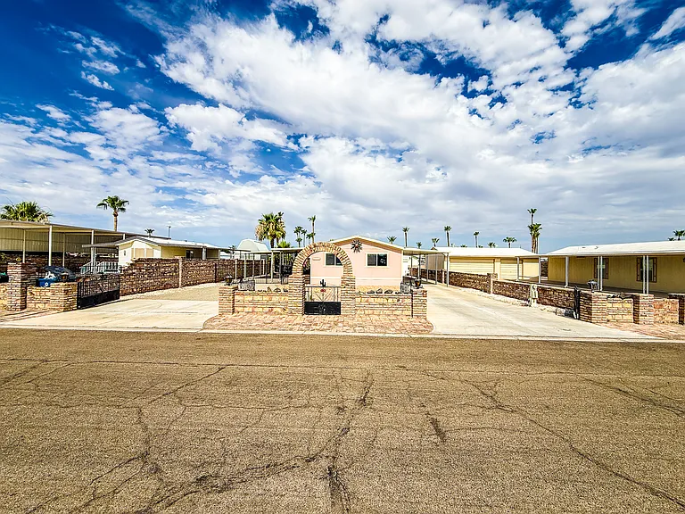 11334 S Bonnie Ave #1 — Photo 3