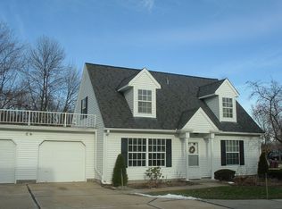 7252 Scottsdale Cir #2, Mentor, OH 44060