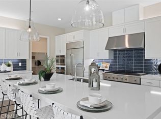 29371 Via Diamante, Valencia, CA 91354