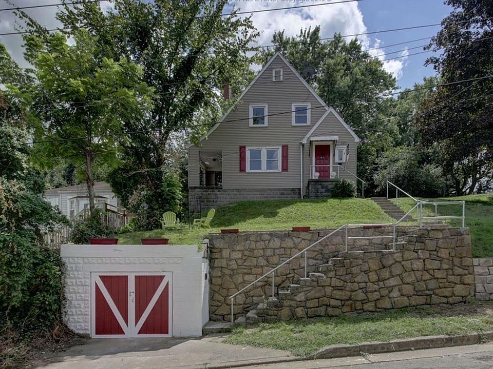 1st image of 422 Elm St
