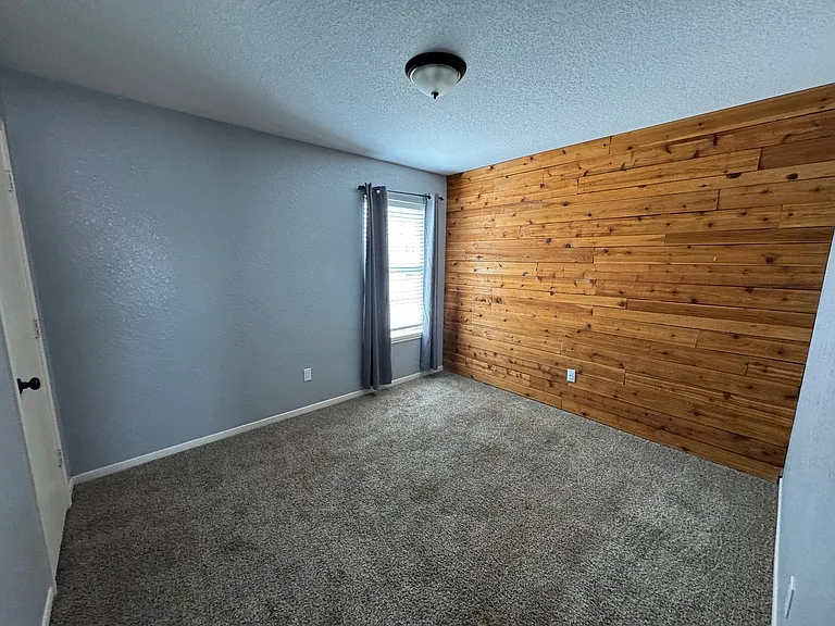 1607 Dugger Circle — Photo 16