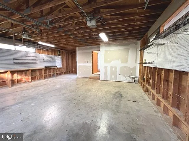 1538 Trough Rd — Photo 23
