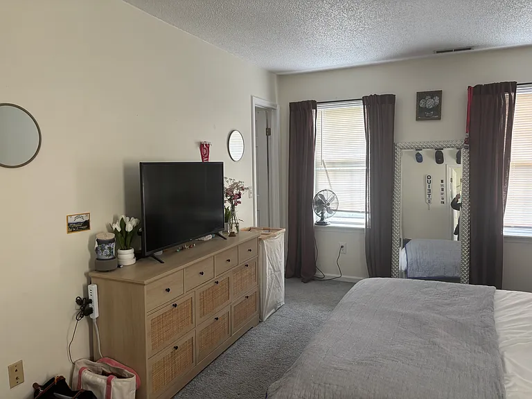 53 Inwood Ave — Photo 3