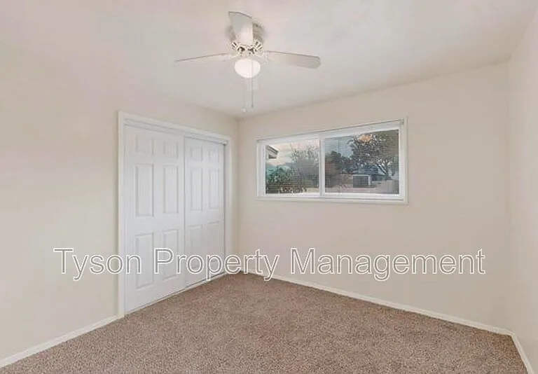 3503 Montclaire Dr NE — Photo 18