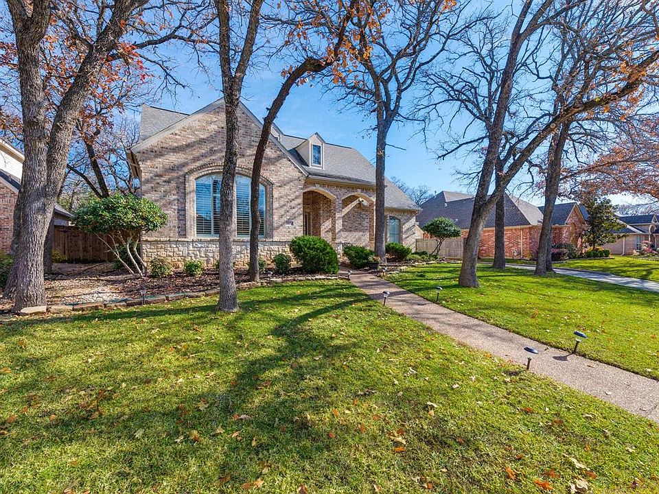 1st image of 3604 Chateaux Ln