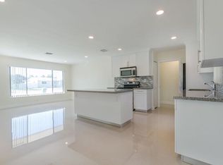 10451 SW 44th Ter, Miami, FL 33165