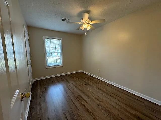 550 Date Palm Cir — Photo 7