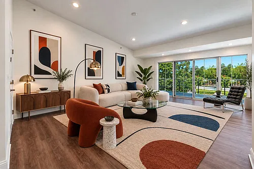 Floor plan 305