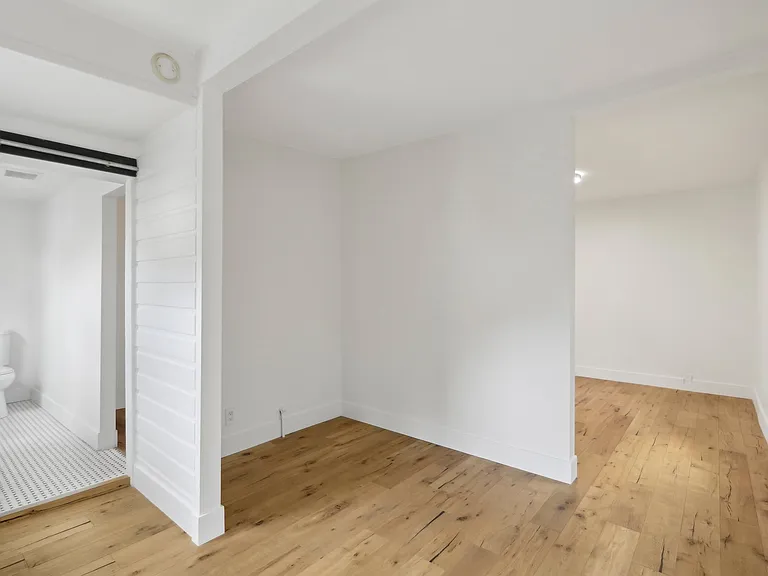 2747 Denby Ave — Photo 17