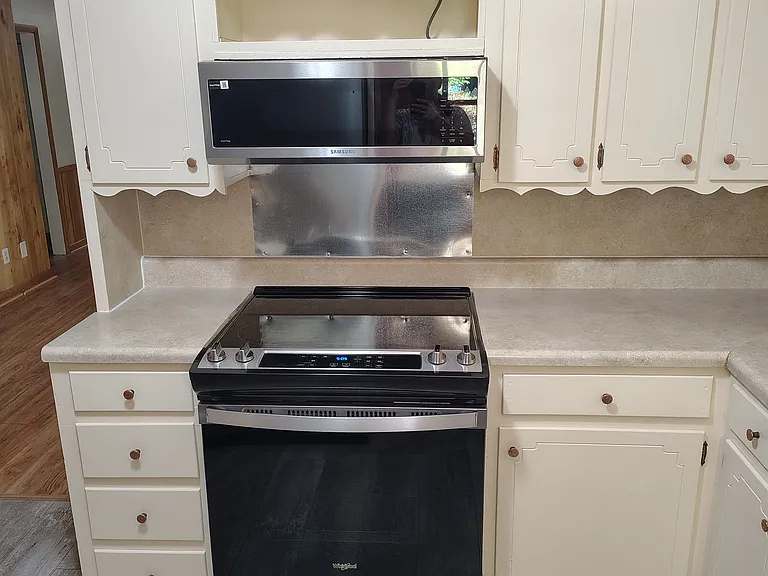 434 Shady Ln — Photo 8