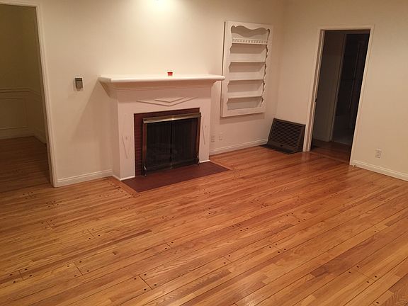 3rd image of 6212 Farmdale Ave