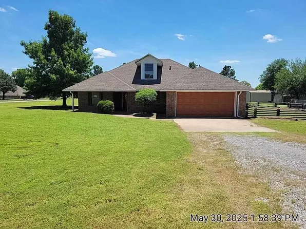 504 Cedar Ridge Rd, Fletcher, OK 73541