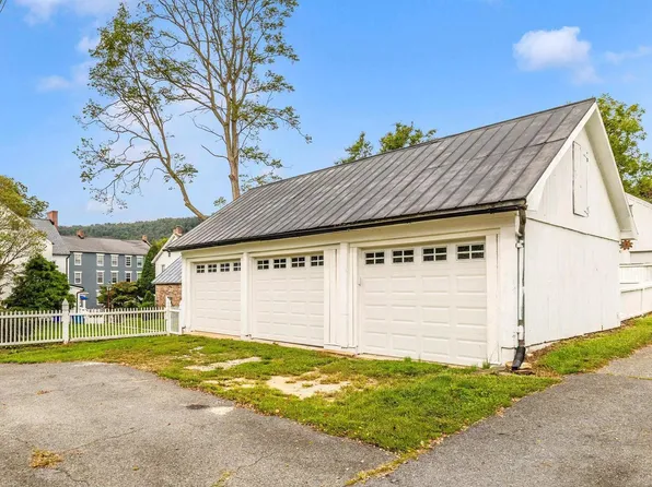 1 W Main St, Burkittsville, MD 21718