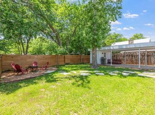 109 E Centre St, Fredericksburg, TX 78624