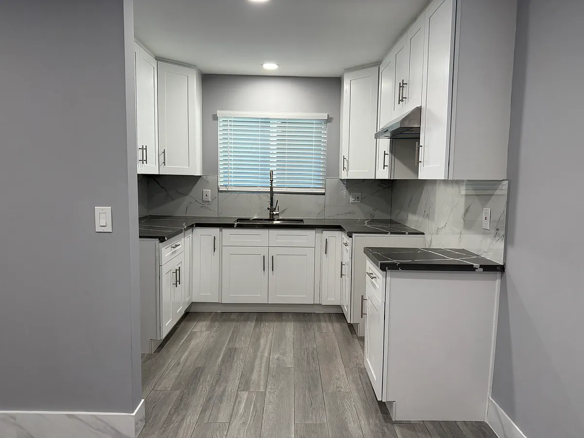 Building Photo - 3565 Norton Ave #F