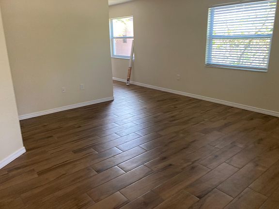5th image of 5005 21st St W #B